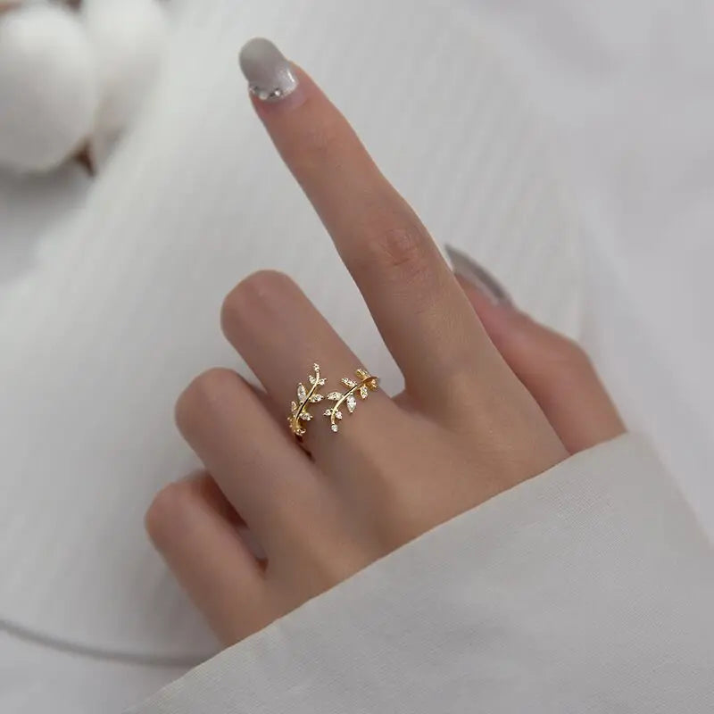 Silver Zircon Leaf Ring