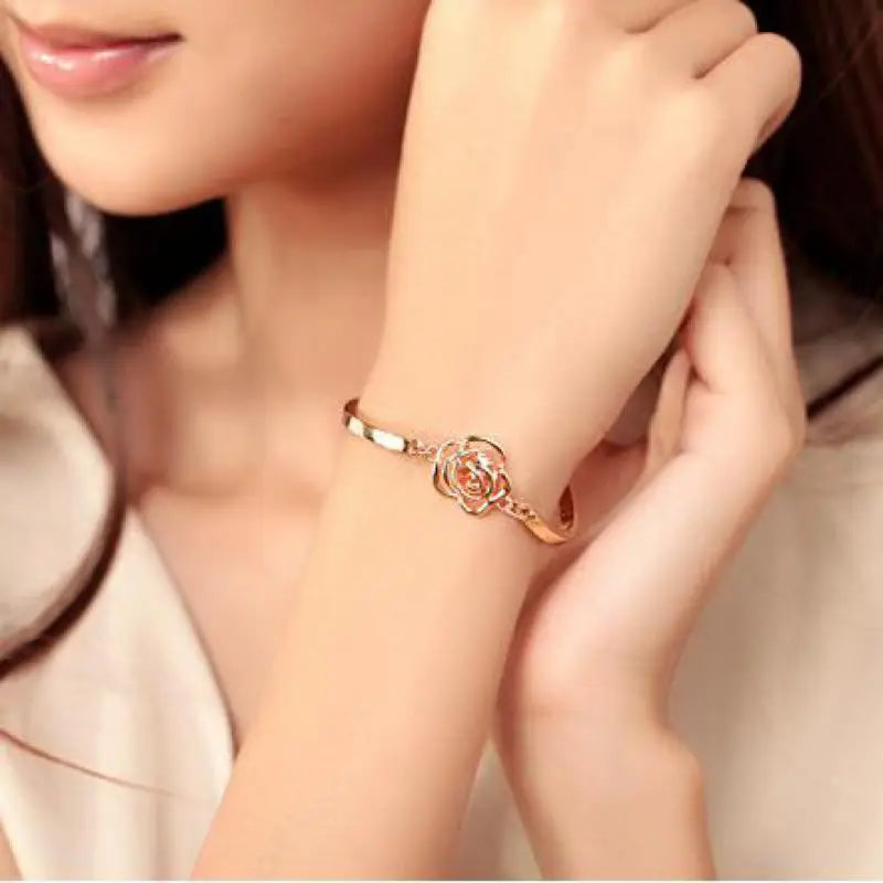 Camellia Rhinestone Chain Bracelet