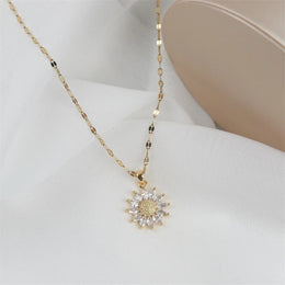 Zirconia Flower Pendant Necklace