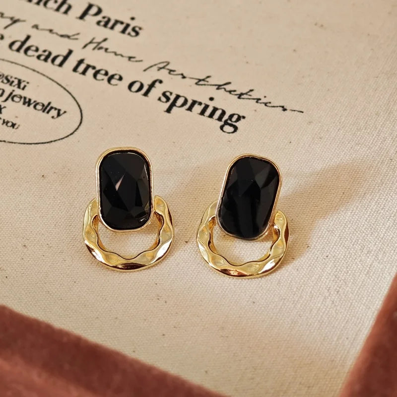 Black Geometric Dangle Earrings