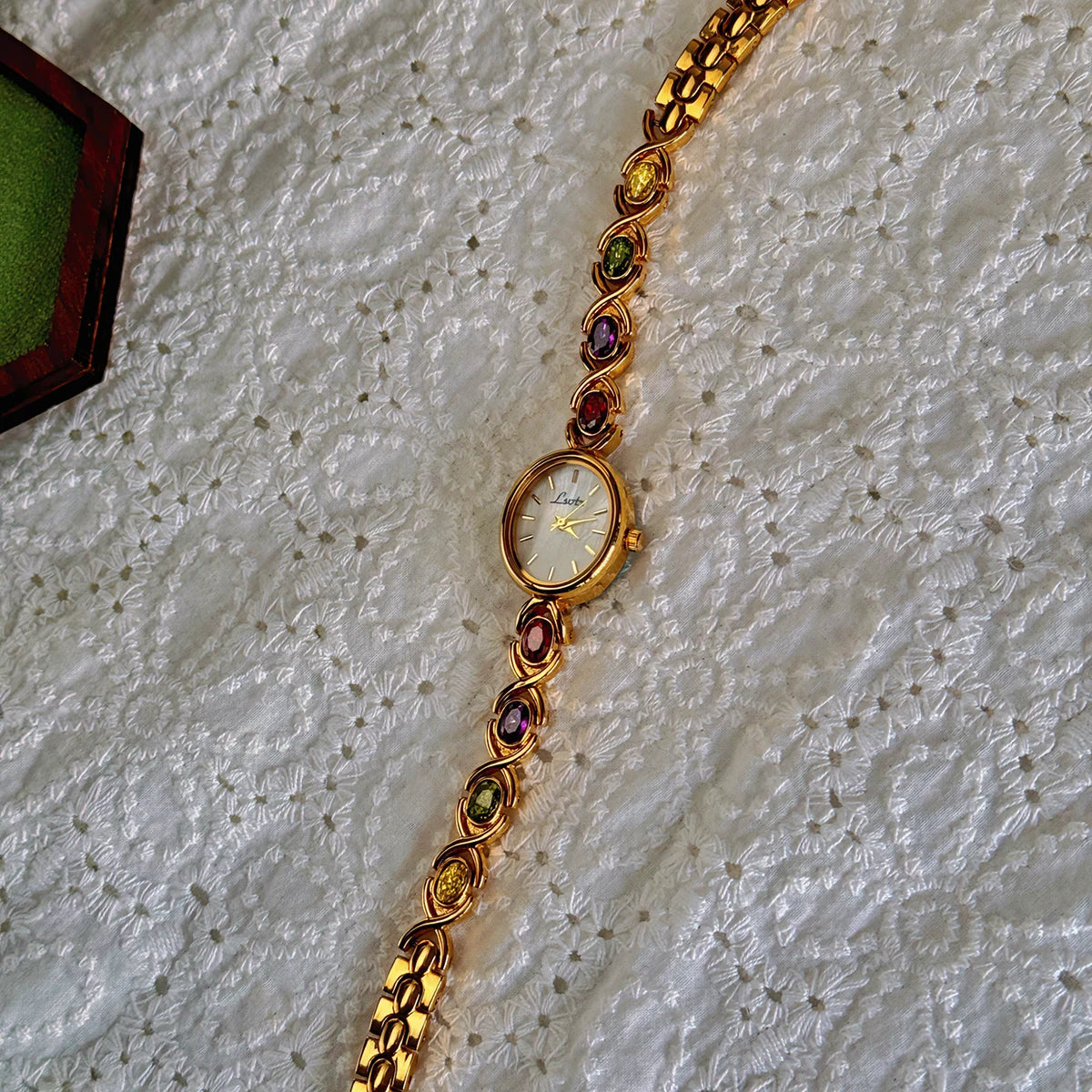 Mother Pearl Quartz Watch