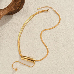 Curved Bar Pendant Necklace