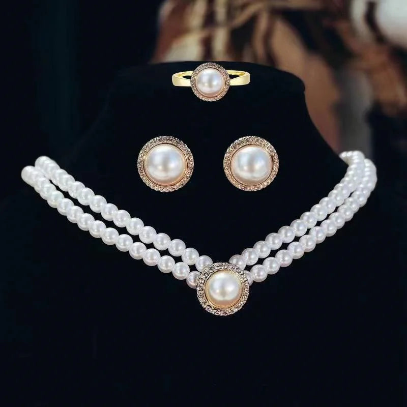 Classic Pearl Bridal Set