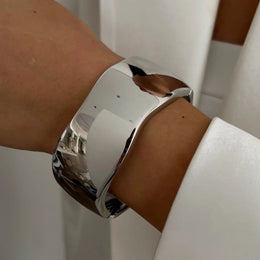 Rhinestone Waterdrop Cuff Bracelet