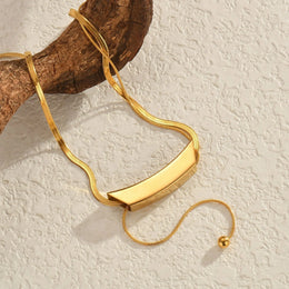 Curved Bar Pendant Necklace