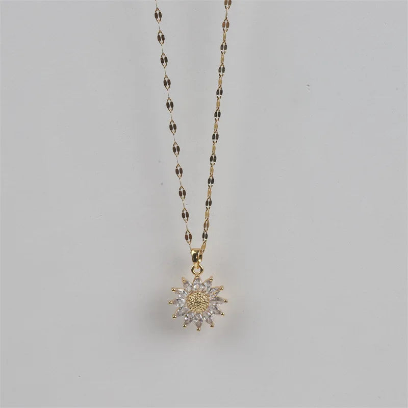 Zirconia Flower Pendant Necklace
